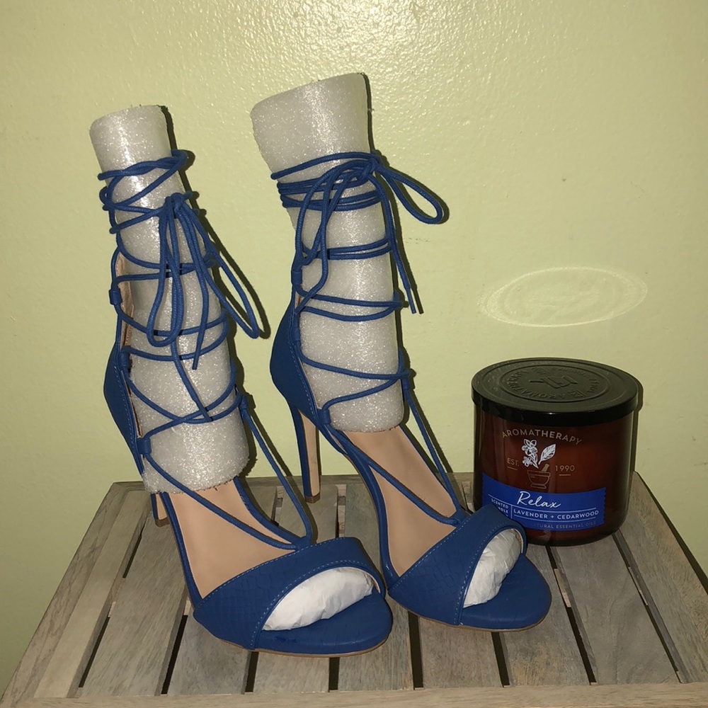 💙🆕 Open High heel sandals! Stings and zipper💙🆕
